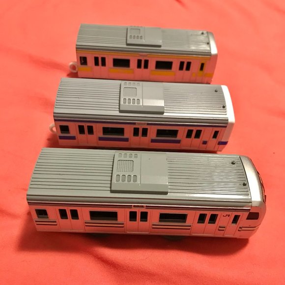 Plarail Commuter Trains - 3 Front Trains and 2 Passenger Trains - Picture 5 of 8